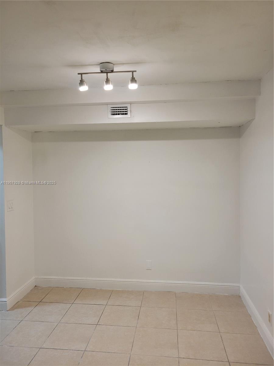 SUN VISTA GARDENS CONDO - Residential Lease