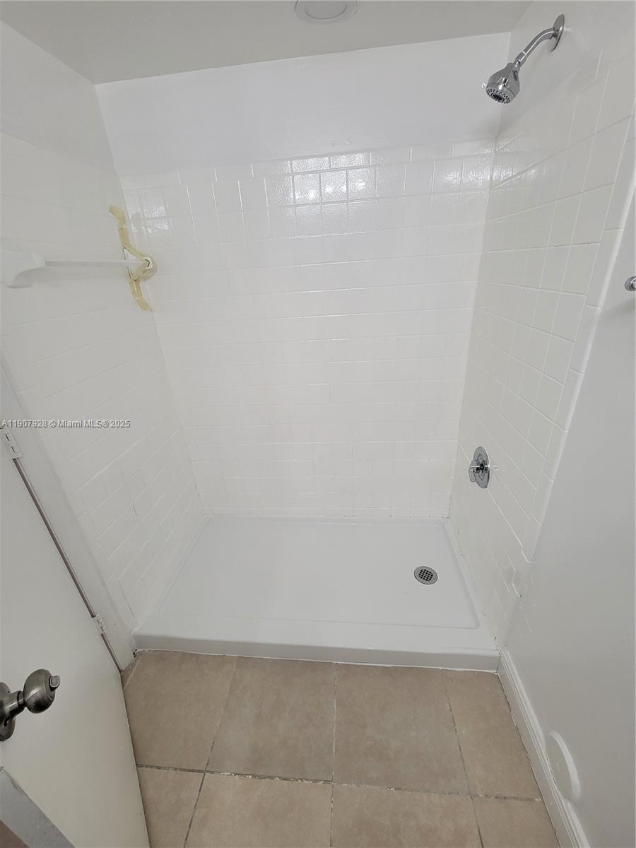 SUN VISTA GARDENS CONDO - Residential Lease