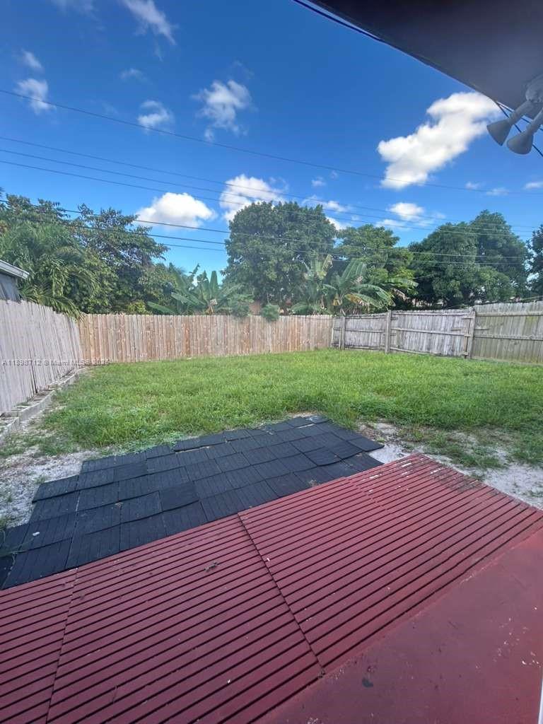 EVERGLADES SUGAR & LAND C - Residential Lease