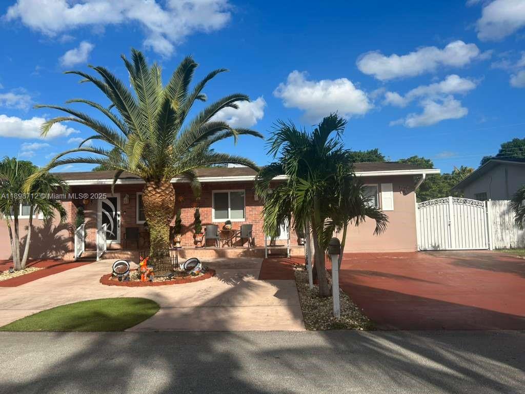 2 beds/1 bath, big backyard fenced in and private, washer and dryer in unit, driveway for 2 vehicles, NO HOA!