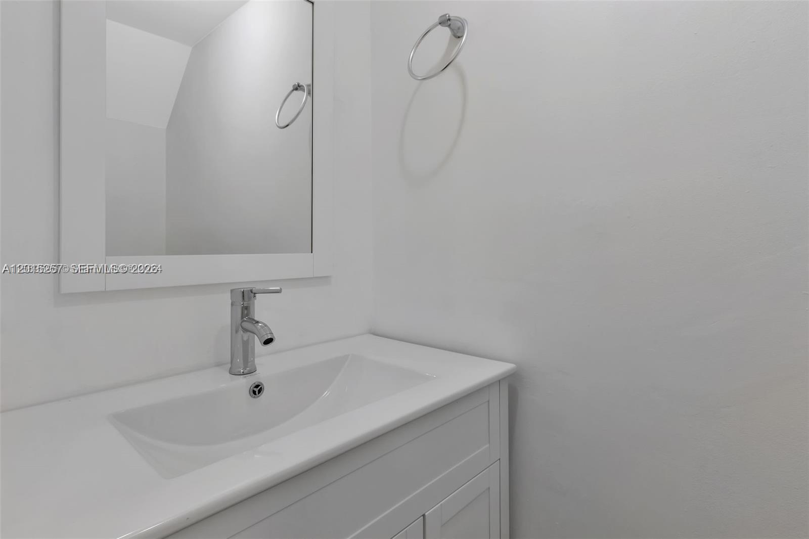 DAVIE HEIGHTS EXTENSION - Residential Lease