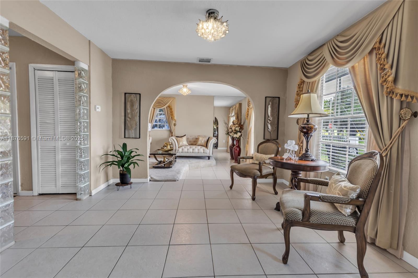 EAST DIXIE PARK 1ST ADDN - Residential