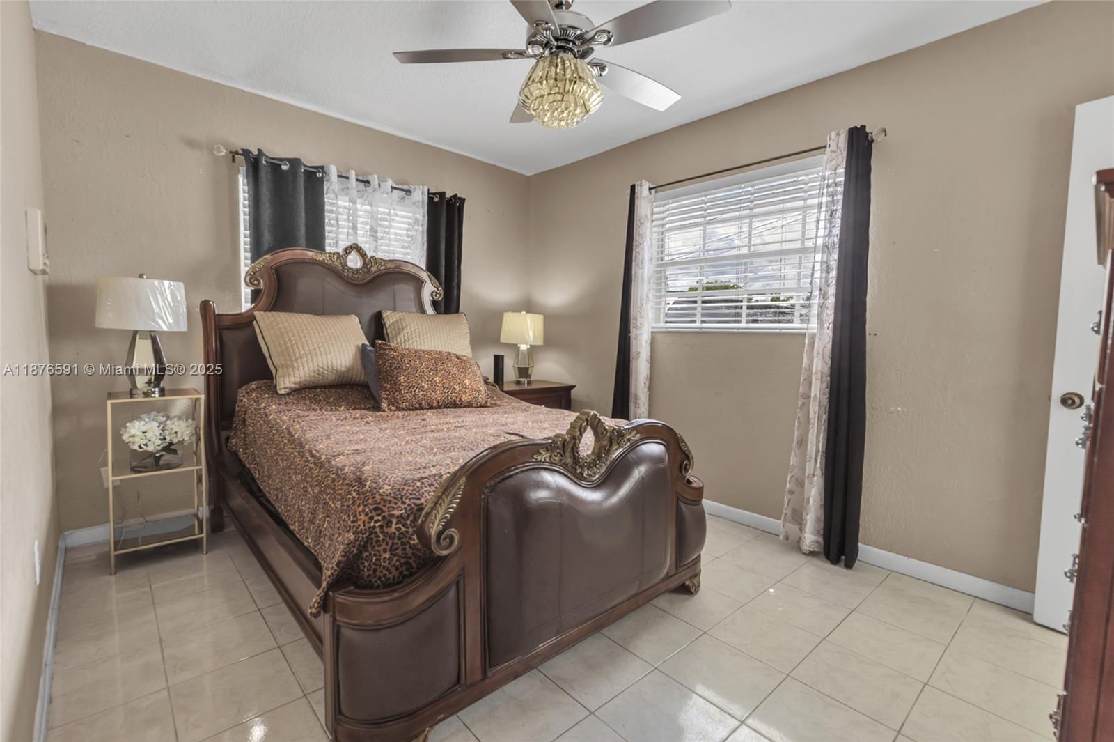 EAST DIXIE PARK 1ST ADDN - Residential