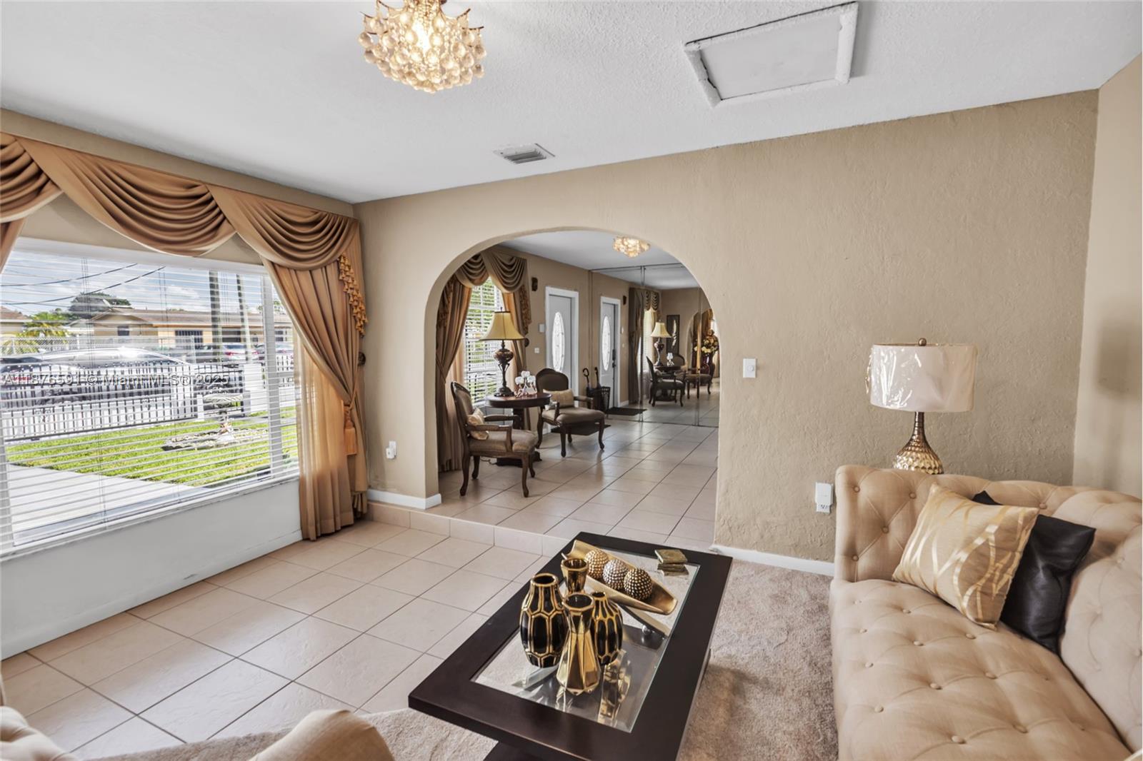 EAST DIXIE PARK 1ST ADDN - Residential