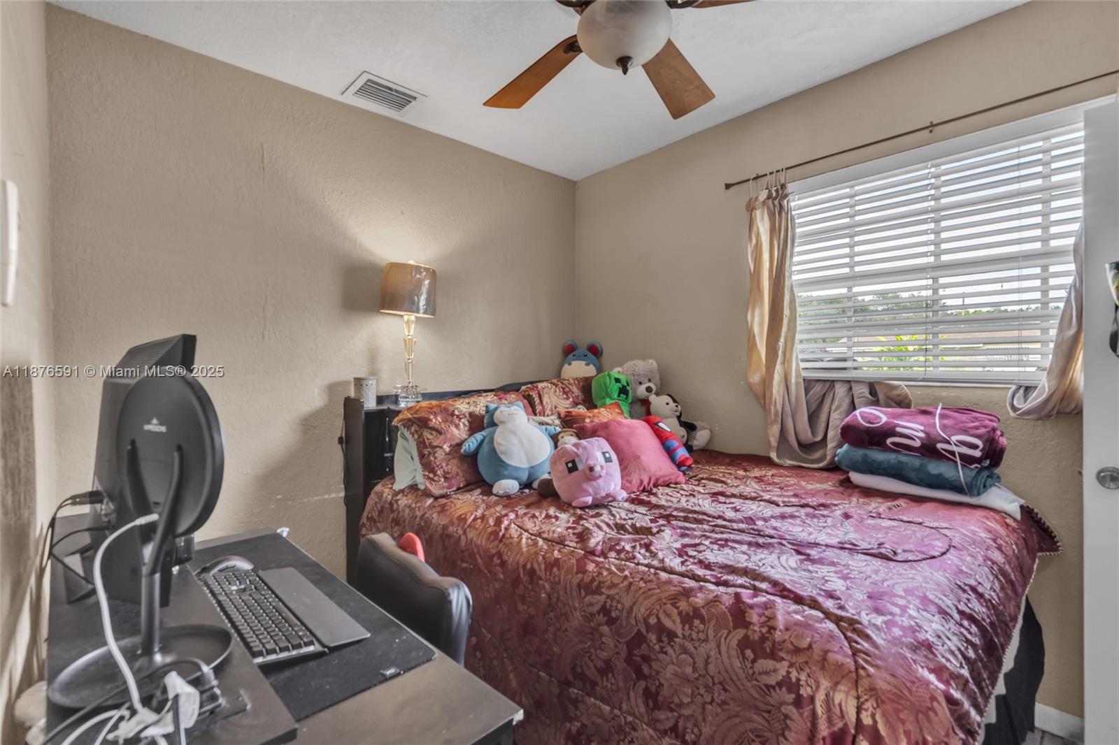 EAST DIXIE PARK 1ST ADDN - Residential