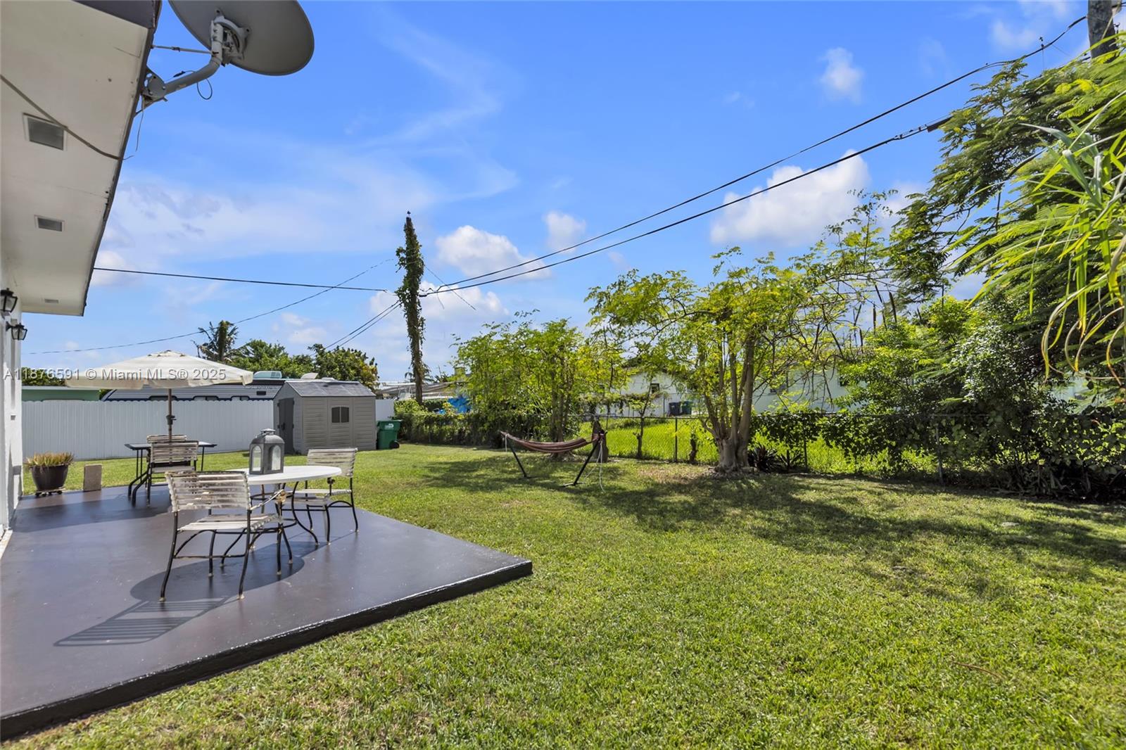 EAST DIXIE PARK 1ST ADDN - Residential