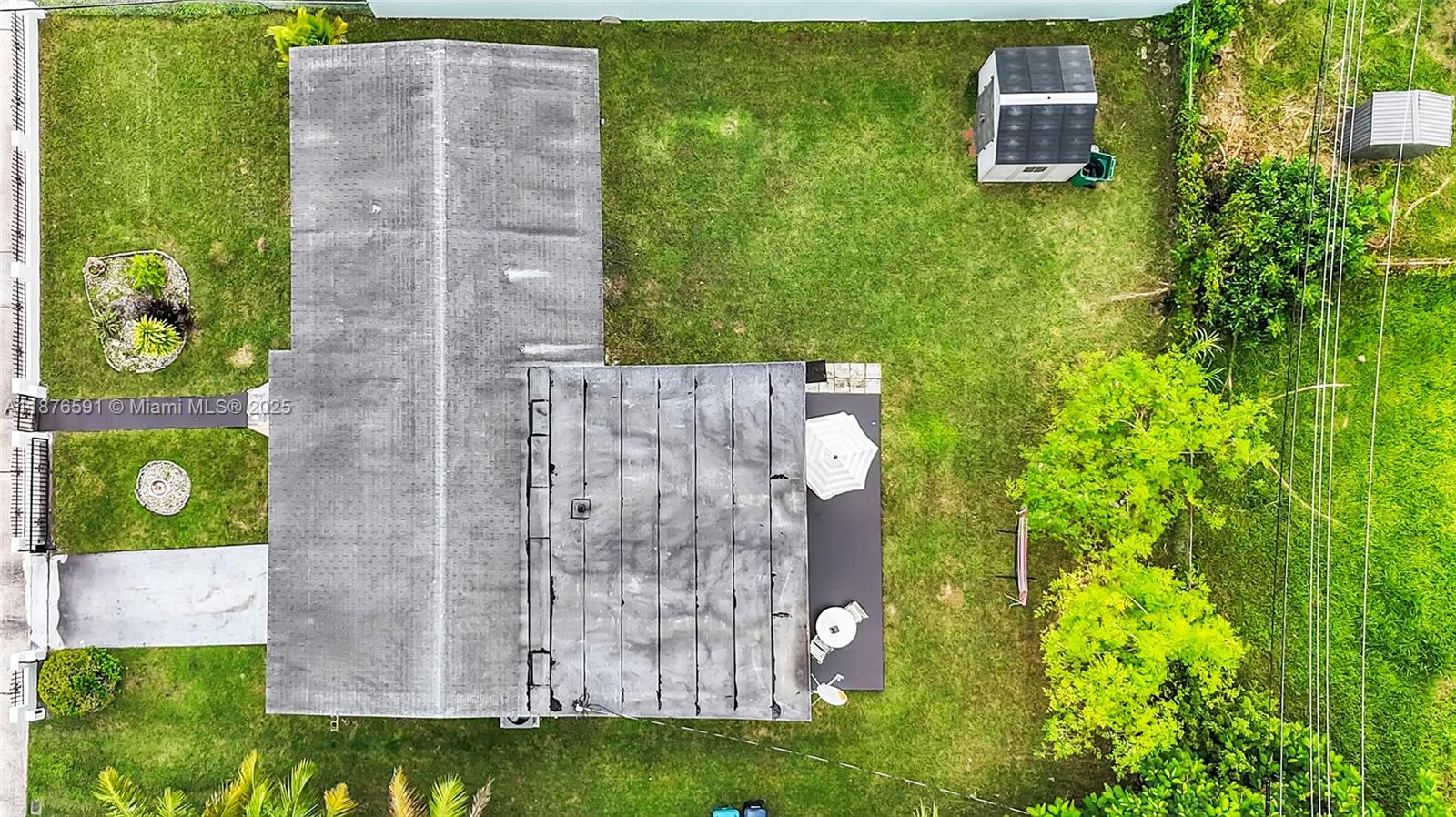 EAST DIXIE PARK 1ST ADDN - Residential