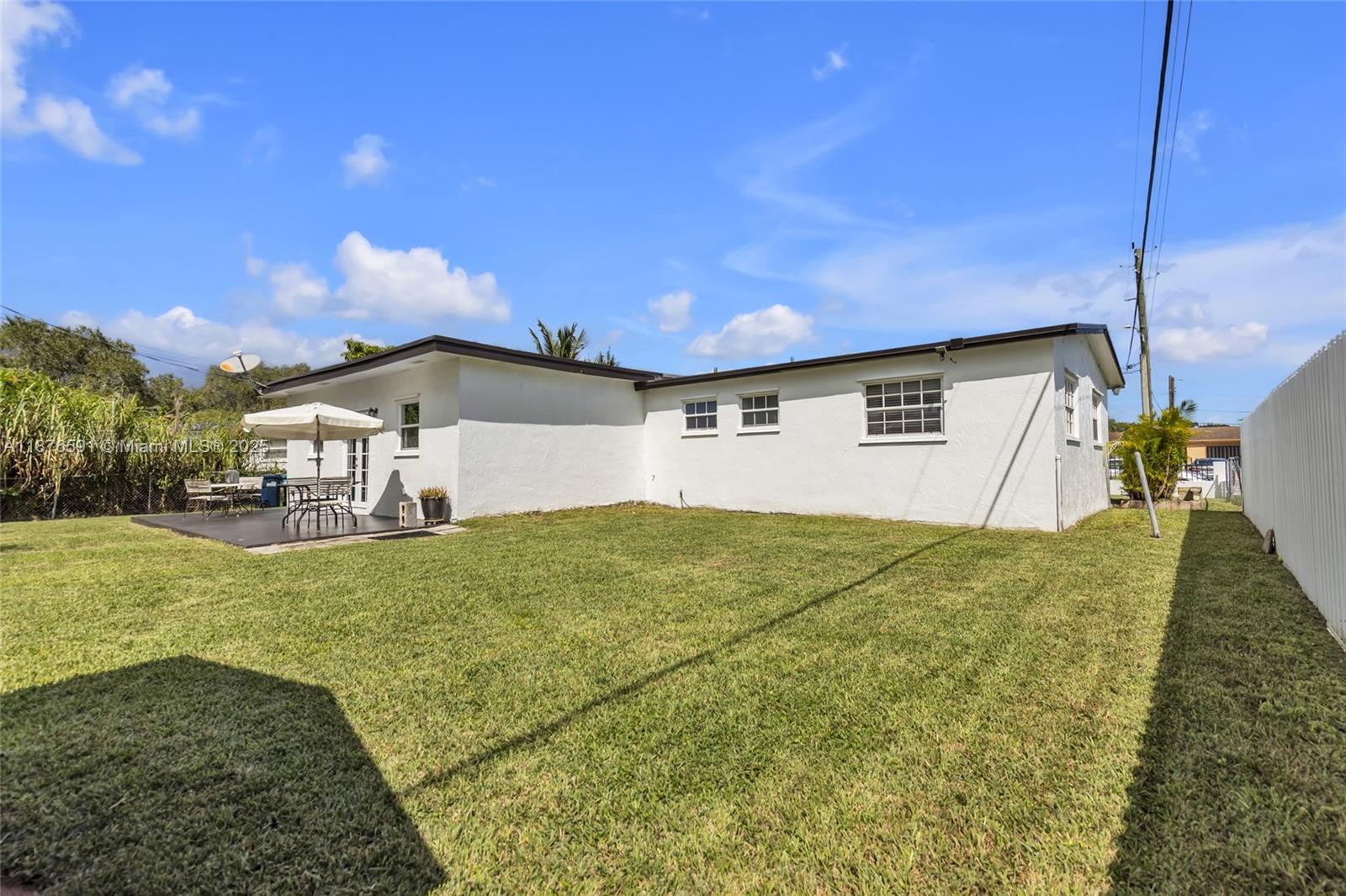 EAST DIXIE PARK 1ST ADDN - Residential