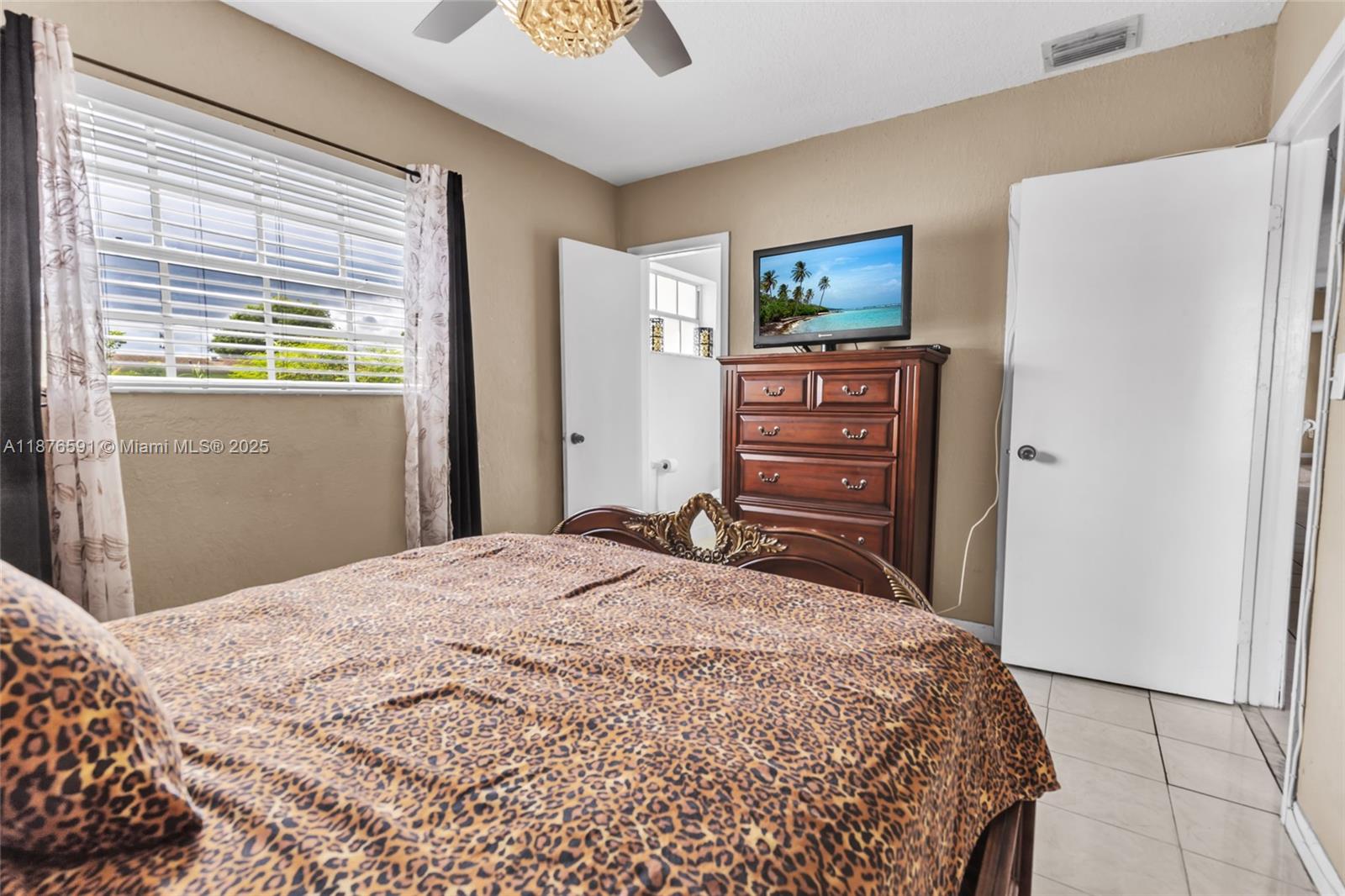 EAST DIXIE PARK 1ST ADDN - Residential