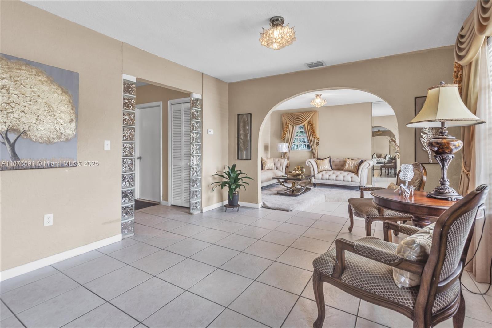 EAST DIXIE PARK 1ST ADDN - Residential