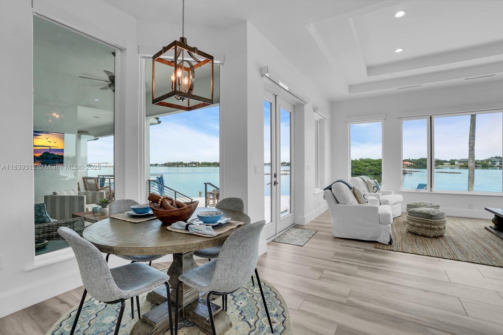 RIO VISTA OF ISLAND SHORE - Residential