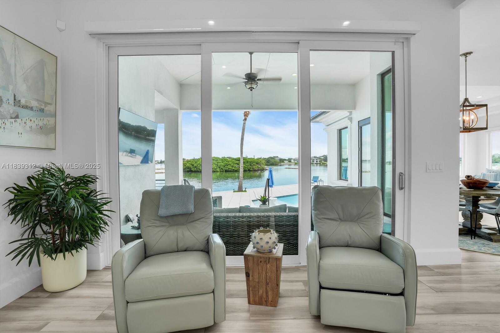 RIO VISTA OF ISLAND SHORE - Residential