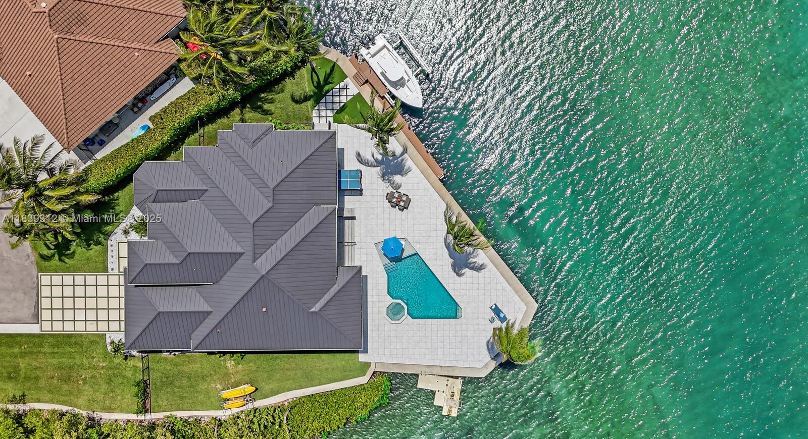 RIO VISTA OF ISLAND SHORE - Residential