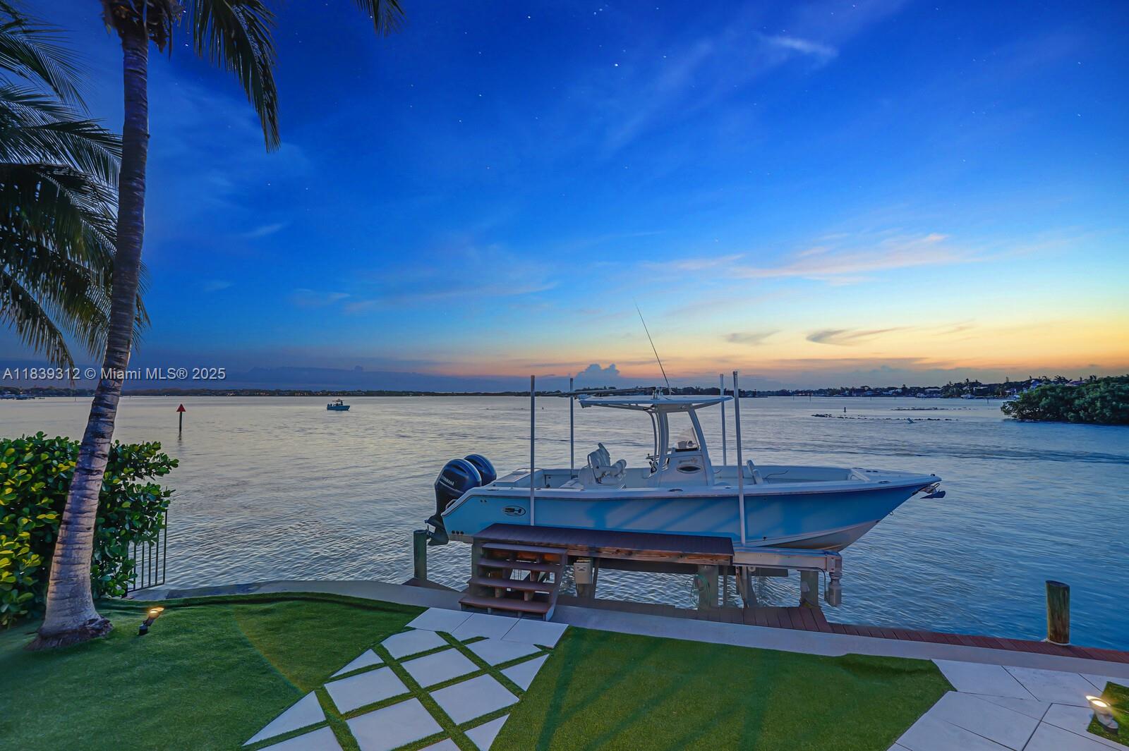 RIO VISTA OF ISLAND SHORE - Residential