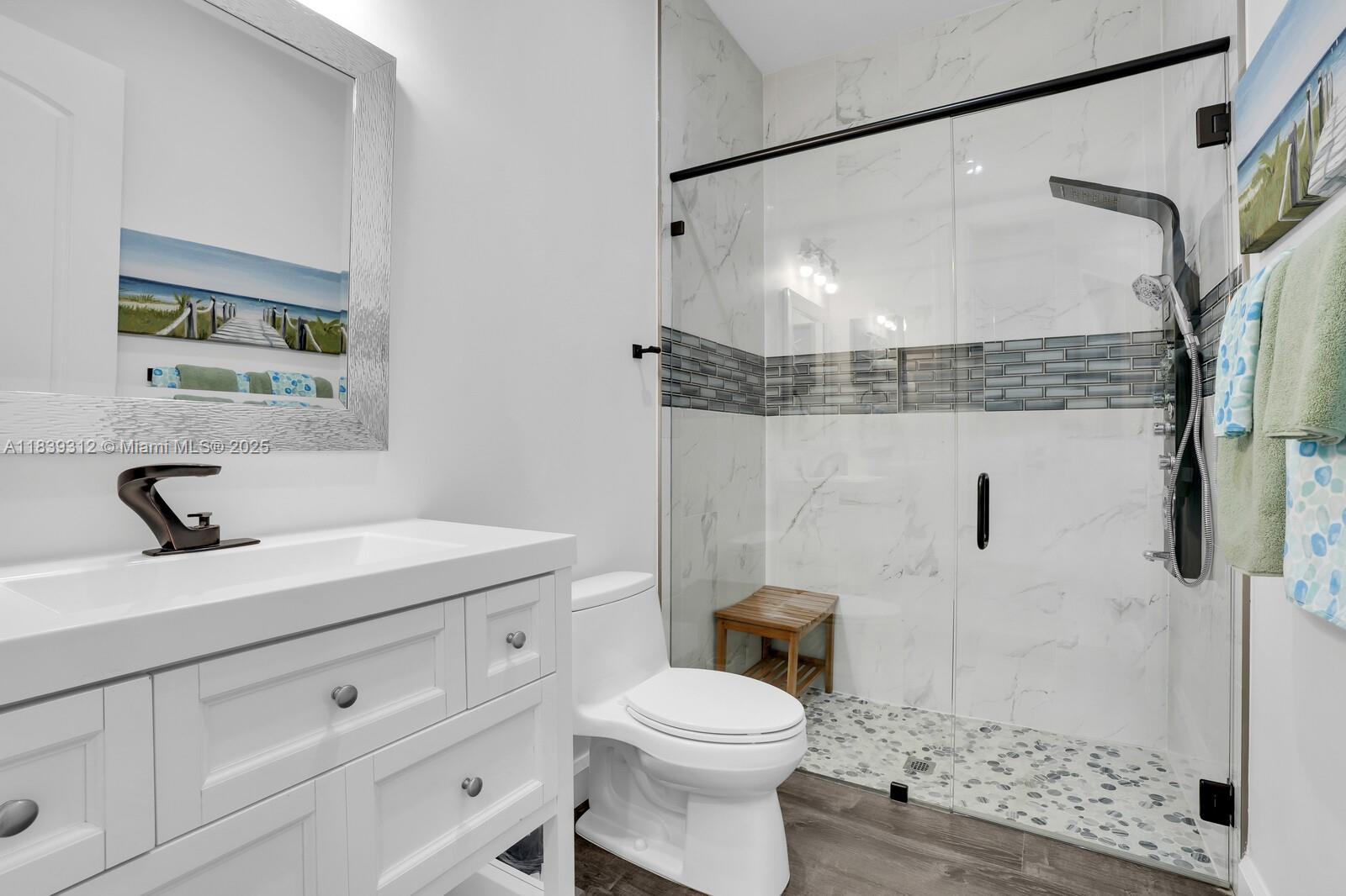 RIO VISTA OF ISLAND SHORE - Residential