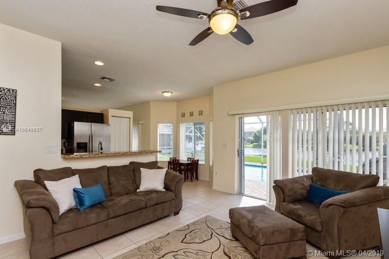 CRYSTAL POINTE - Residential