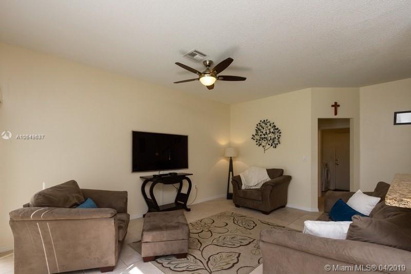 CRYSTAL POINTE - Residential