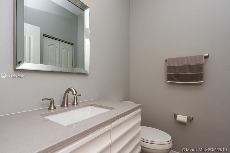 CRYSTAL POINTE - Residential