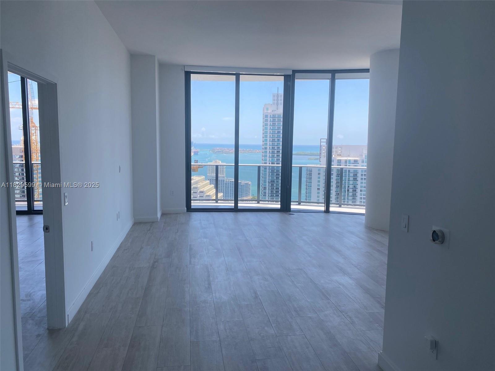 45 SW 9th St 4503