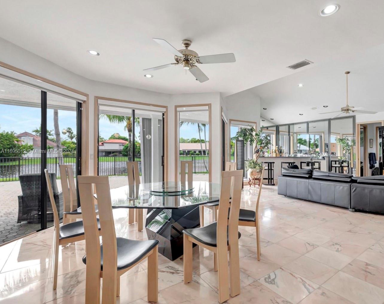 WOODFIELD HUNT CLUB II - Residential