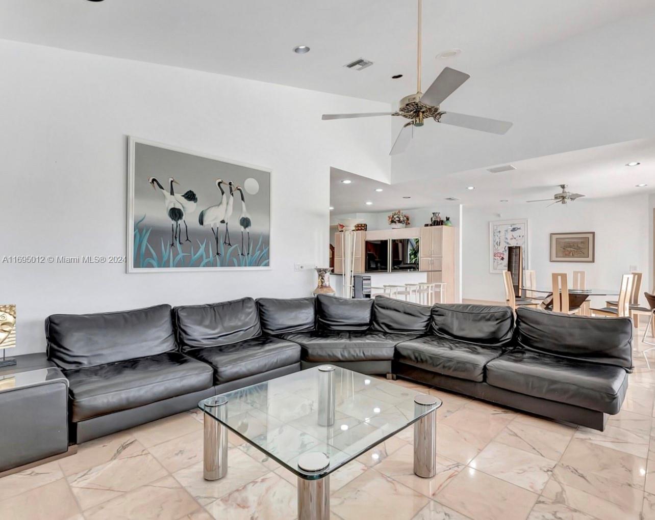 WOODFIELD HUNT CLUB II - Residential