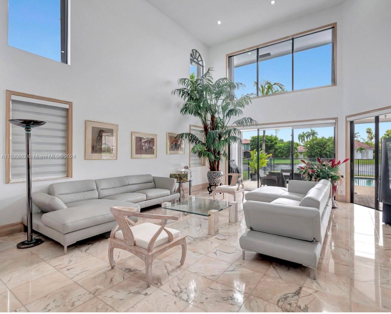 WOODFIELD HUNT CLUB II - Residential