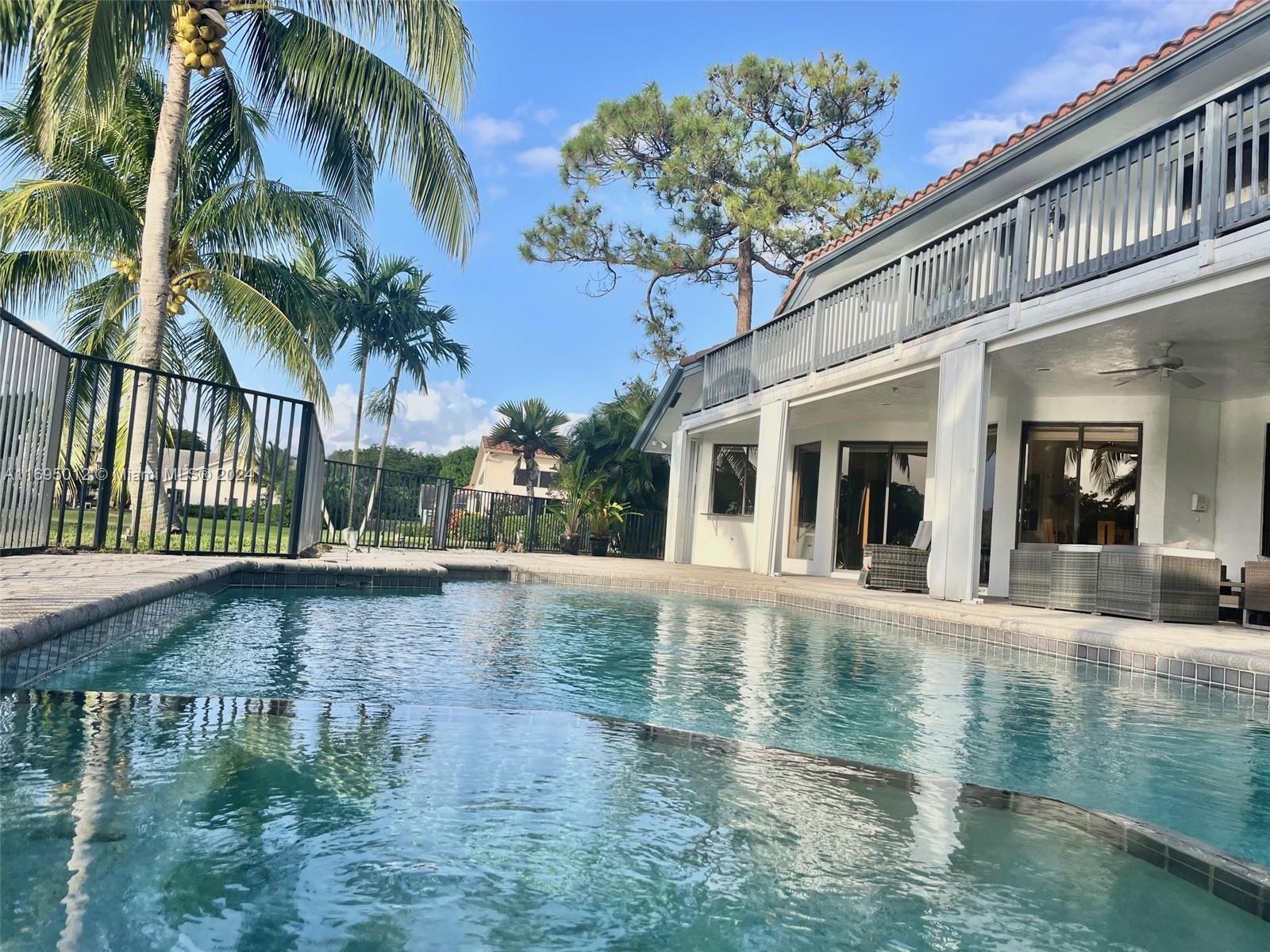 WOODFIELD HUNT CLUB II - Residential