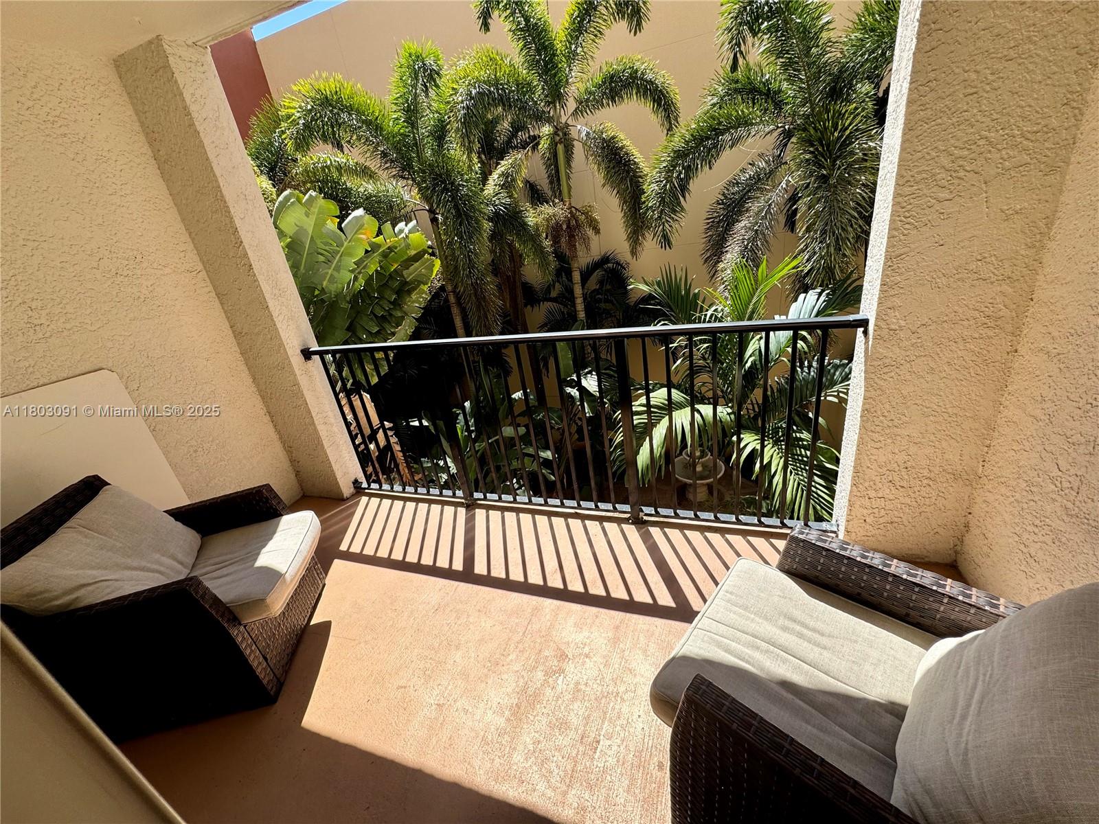 PORTO BELLAGIO CONDO - Residential