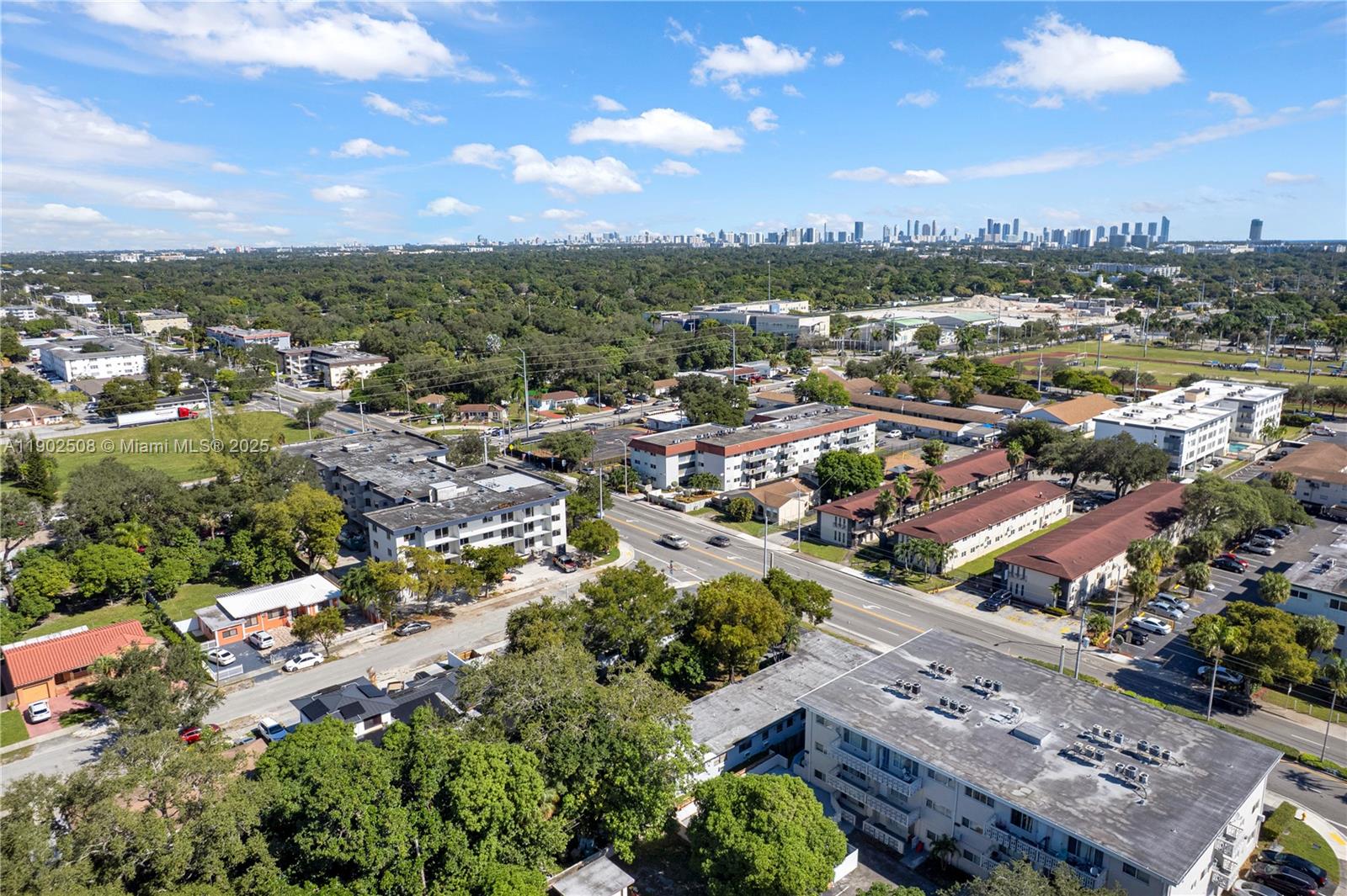 ALBERTA BISCAYNE 2ND REV - Residential Lease