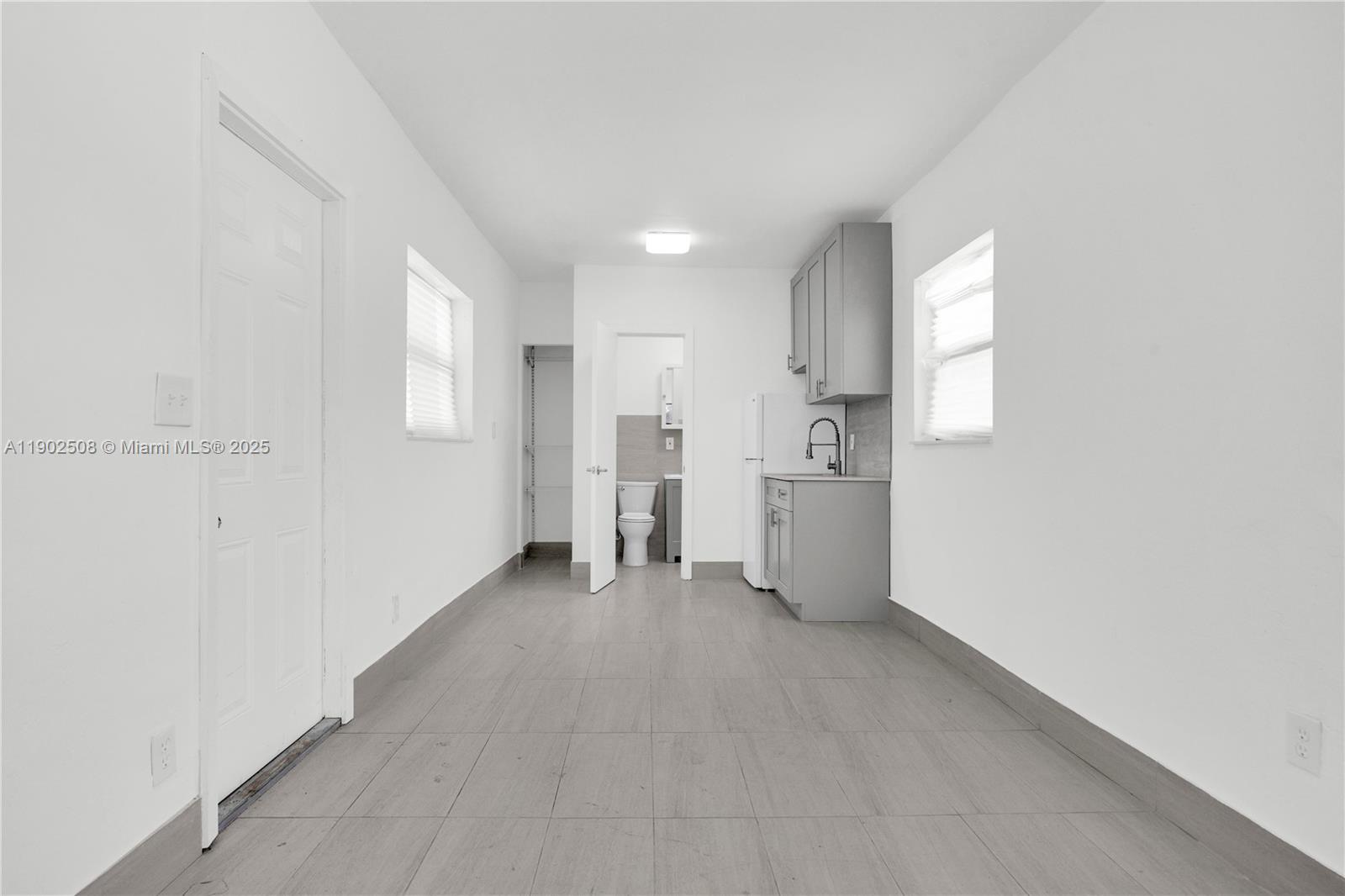 ALBERTA BISCAYNE 2ND REV - Residential Lease