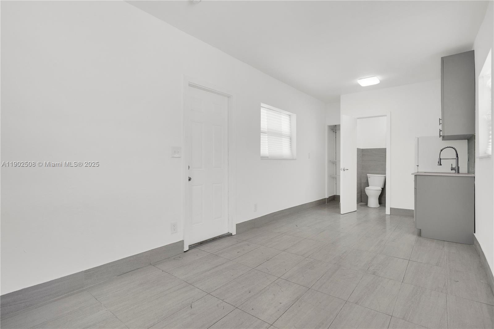 ALBERTA BISCAYNE 2ND REV - Residential Lease