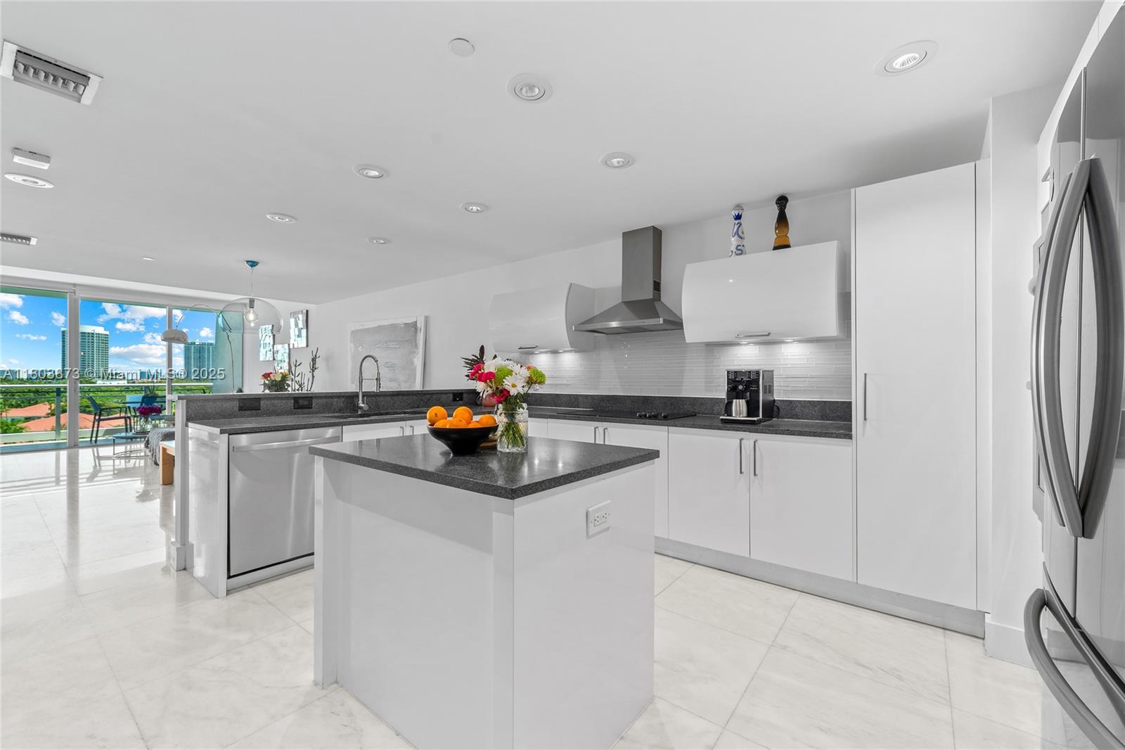 ARTECH RESIDENCES AT AVEN - Residential