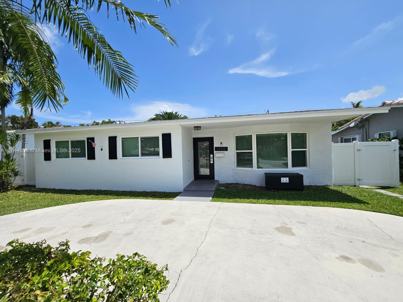 Photo 1 of 1426 Coolidge St, Hollywood, Florida, $4,600, Web #: 11744508