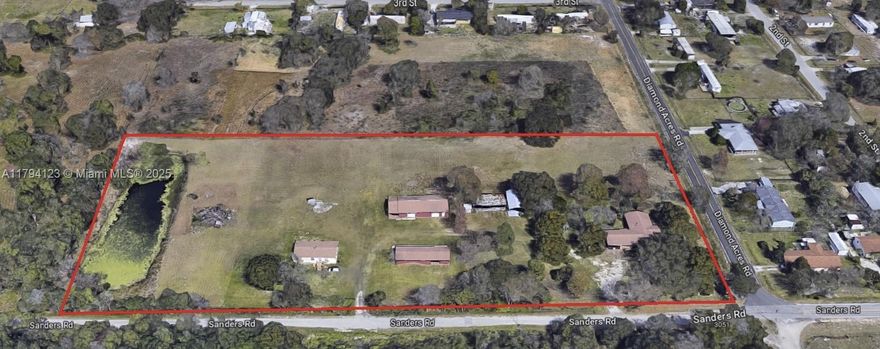 Great Investment Opportunity! This is part of three parcels available with a total of four separate buildings. Three that are currently rented and one large detached garage. 3100 Sanders RD Parcel ID of 27-27-06-000000-044170 with an adjoining smaller lot Parcel ID 27-27-06-000000-044340. 3112 Sanders RD with a ParcelID 27-27-06-000000-044450. Must purchase all properties and parcels at same time. Three that are currently rented earning $4,600 per month and one large 4 car detached garage. Live on one property or rent them all and hold
for future development. This property is a perfect asset as there are various communities being built nearby. Centrally located and close to Orlando and Tampa. Total 5.82 Acres with 253,733 SqFt