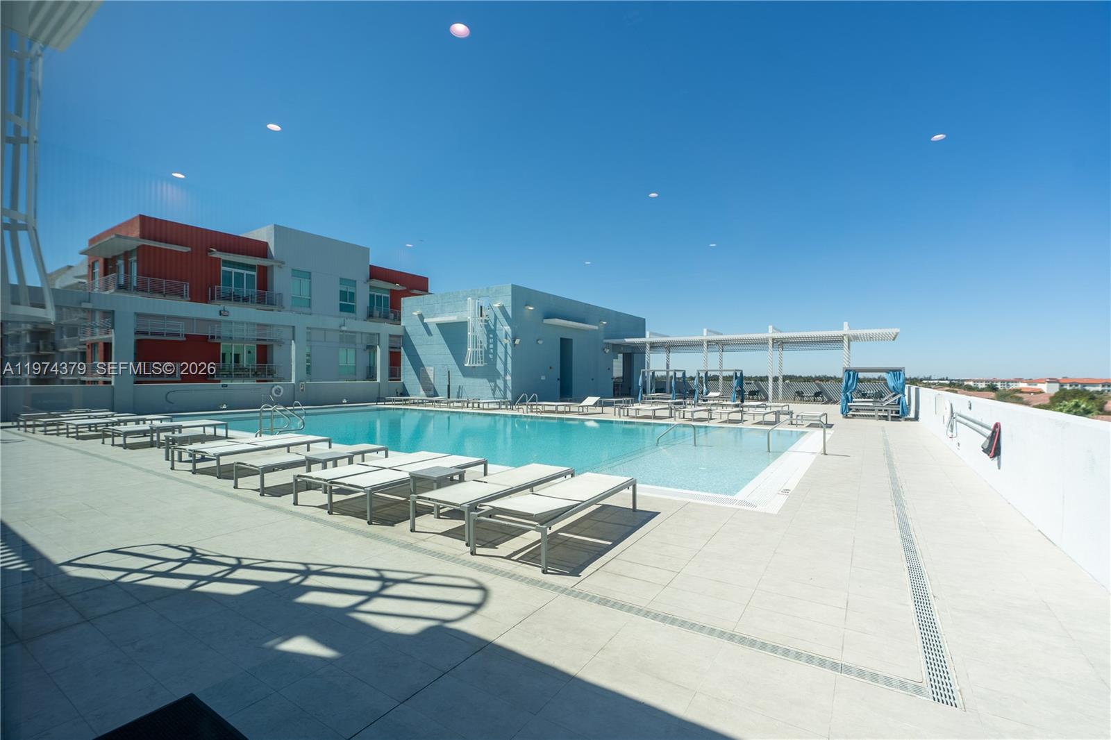 GRAND BAY COMMONS SOUTH - Residential