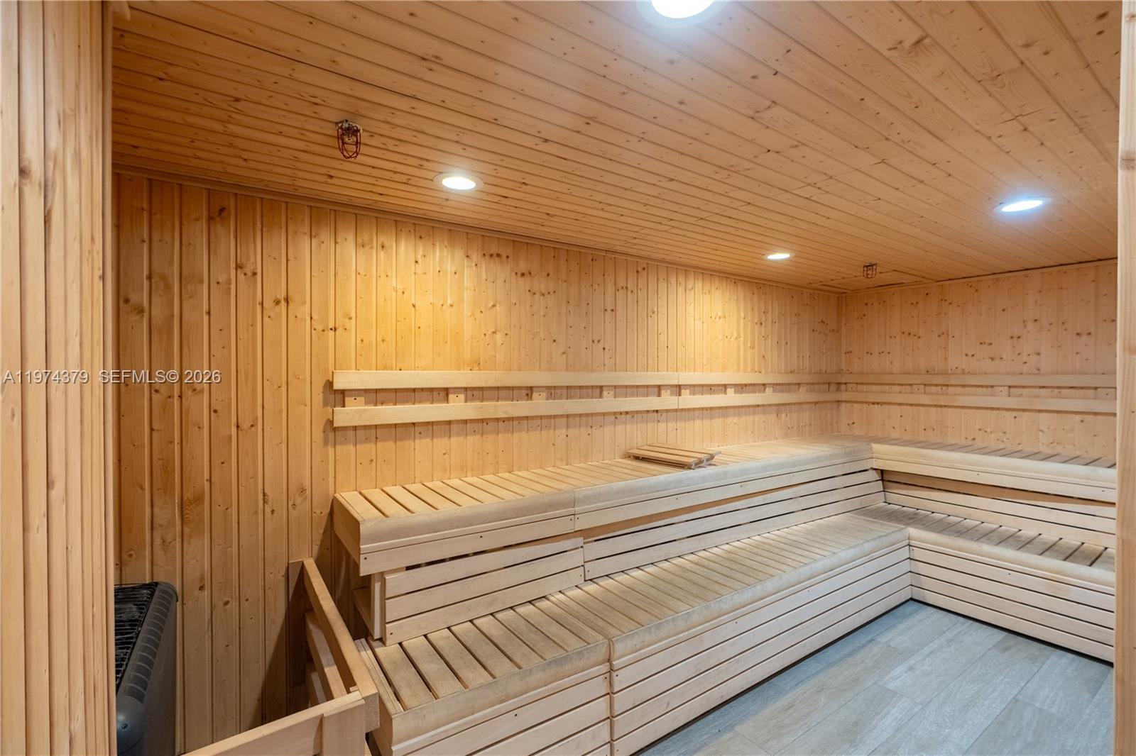 GRAND BAY COMMONS SOUTH - Residential