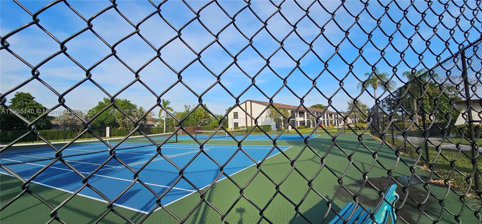 LAKE POINTE CONDOMINIUM N - Residential