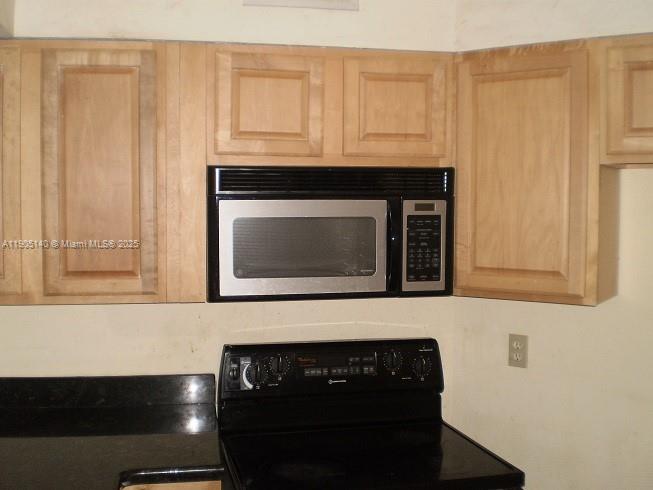 LAKE POINTE CONDOMINIUM N - Residential