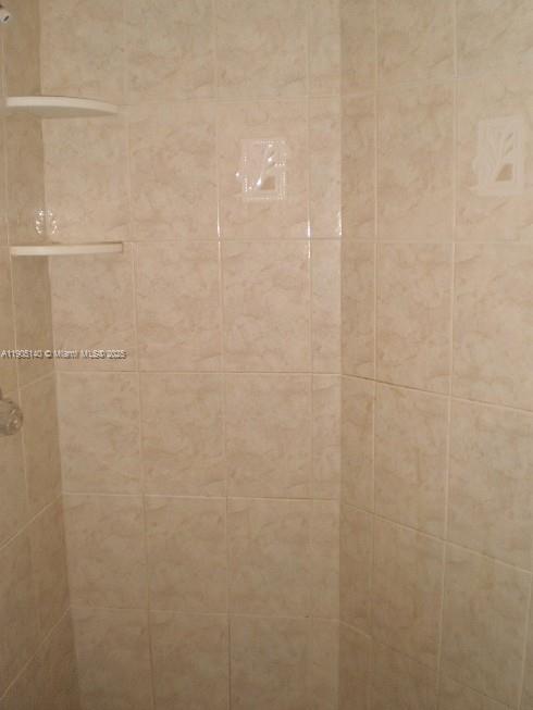 LAKE POINTE CONDOMINIUM N - Residential