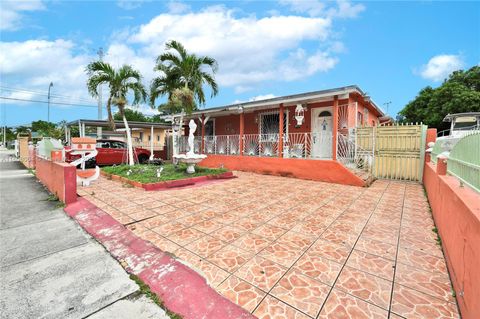 Single Family Residence in Hialeah FL 82 16th St St.jpg