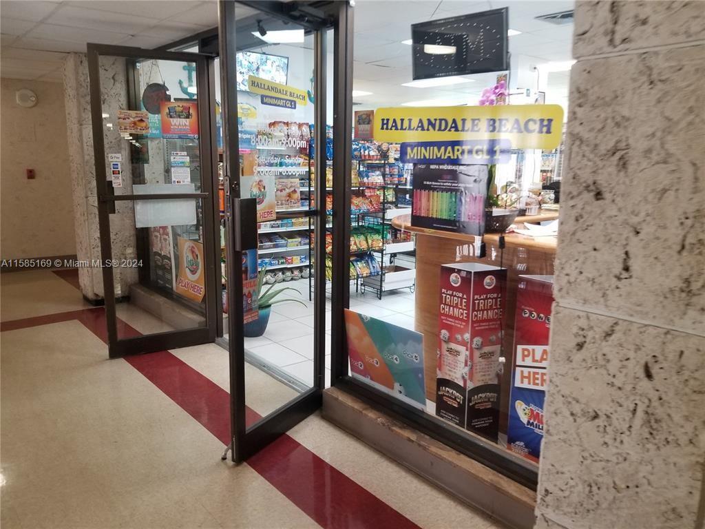 HEMISPHERES CONDO OCEAN SO - Residential Lease