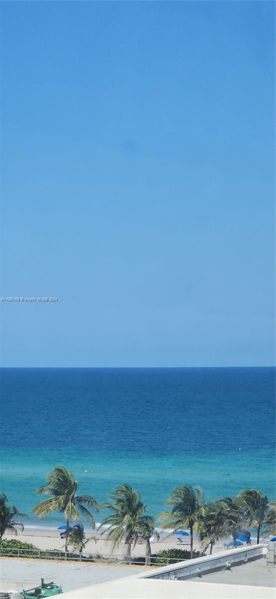 HEMISPHERES CONDO OCEAN SO - Residential Lease