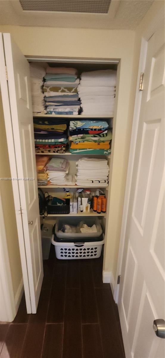 HEMISPHERES CONDO OCEAN SO - Residential Lease