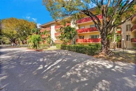Rental Property at 1205 Mariposa Ave 219, Coral Gables, Broward County, Florida - Bedrooms: 2 
Bathrooms: 2  - $3,250 MO.