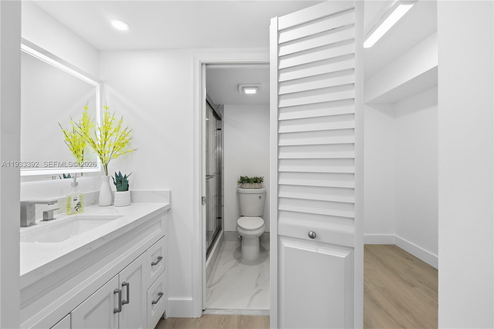 CAMBRIDGE AT CENTURY - Residential