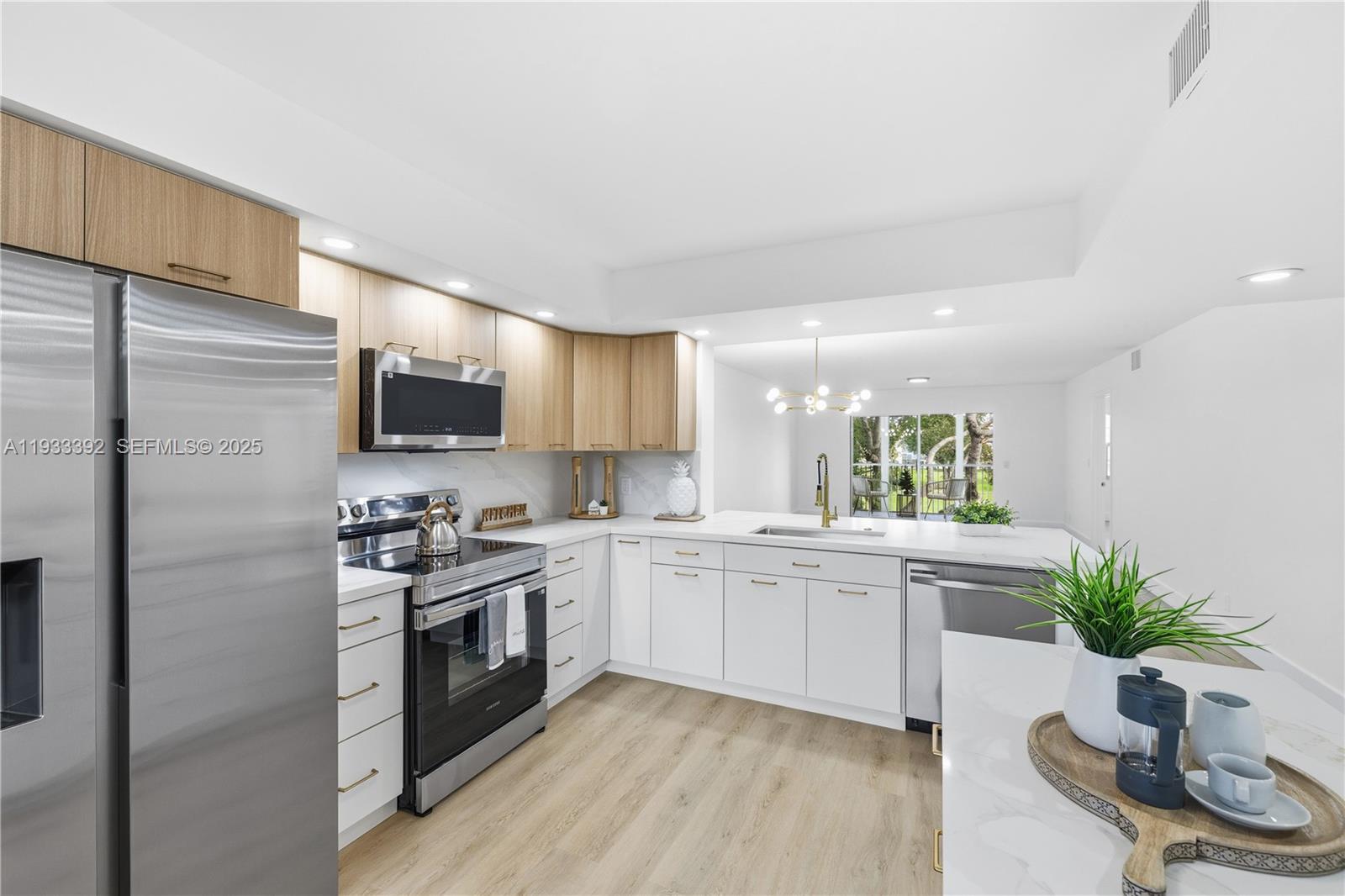 CAMBRIDGE AT CENTURY - Residential