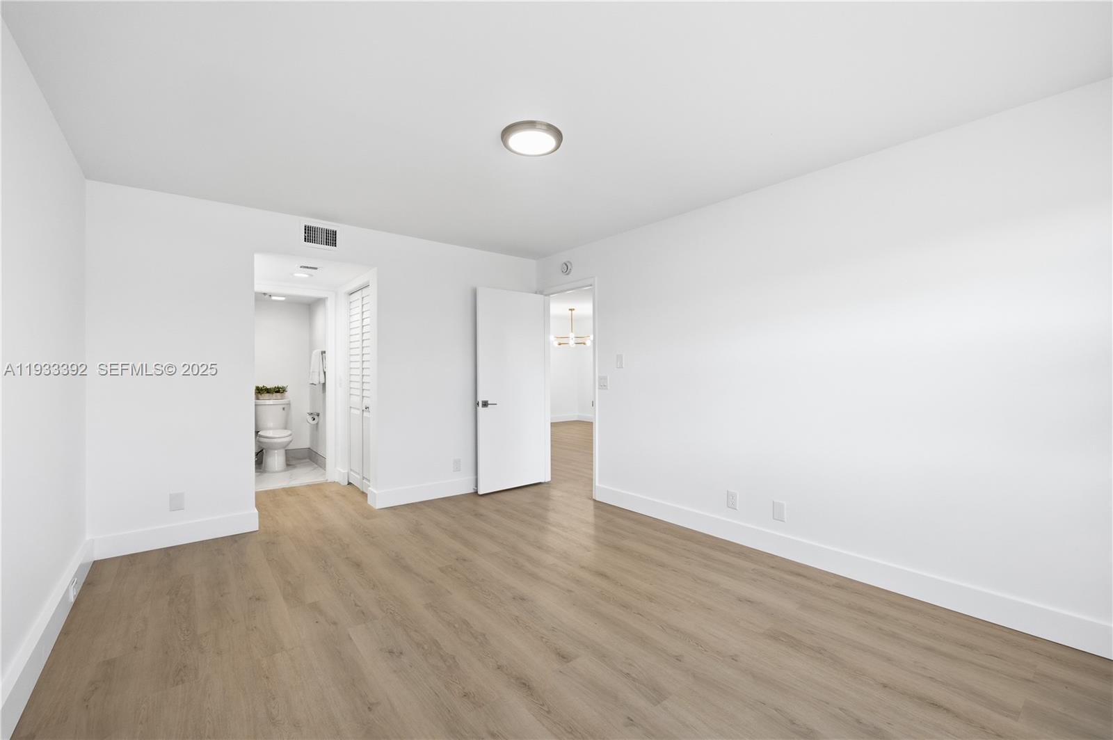 CAMBRIDGE AT CENTURY - Residential