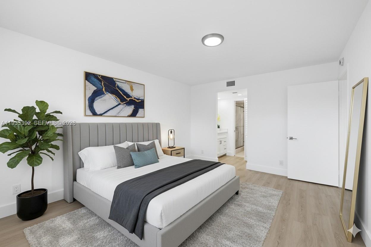 CAMBRIDGE AT CENTURY - Residential