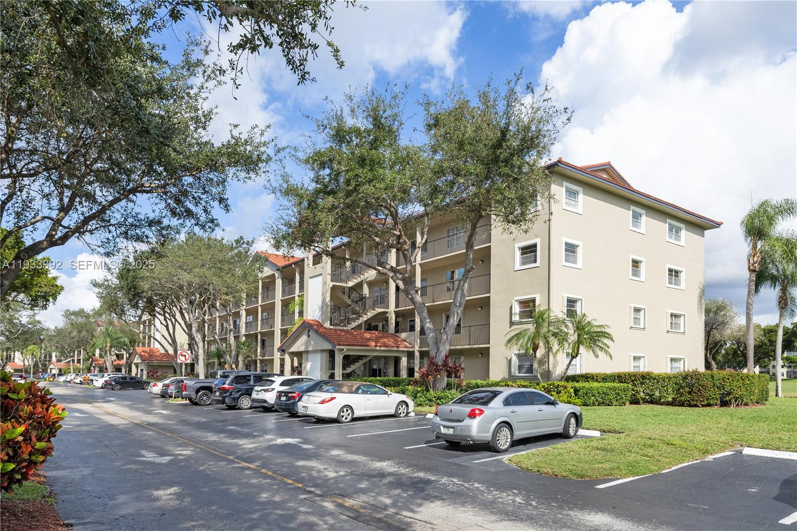 CAMBRIDGE AT CENTURY - Residential