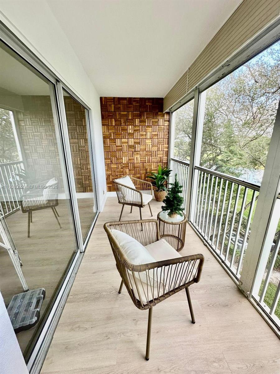 CAMBRIDGE AT CENTURY - Residential